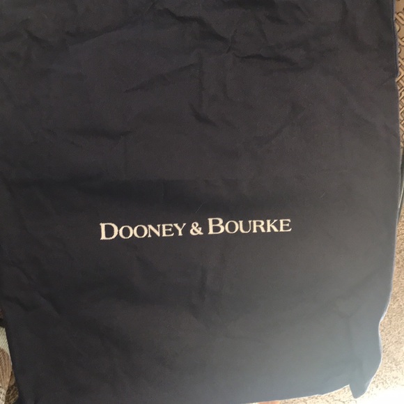 Dooney & Bourke Leather Editors bag. Maroon. Very large tote. - Picture 10 of 12